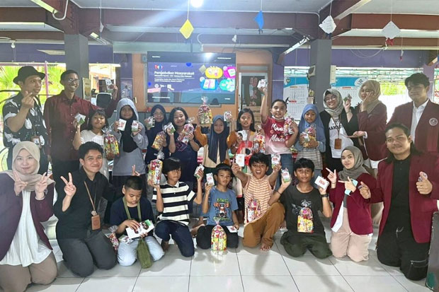 UC Makassar Menggelar Pengabdian Masyarakat di Rumah Sekolah Cendekia