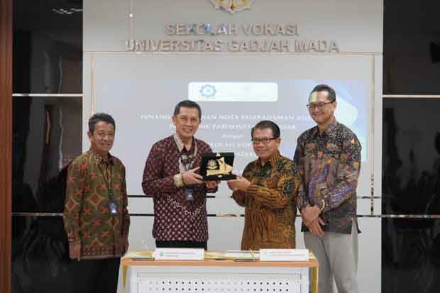 Poltekpar Makassar Kolaborasi Sekolah Vokasi dengan UGM
