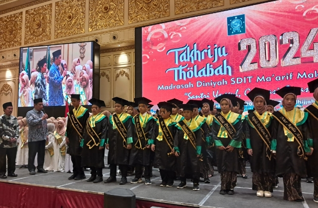 168 Santri SDIT Ma'arif Makassar Ikuti Wisuda Tahfiz, 49 Lulus Sekolah