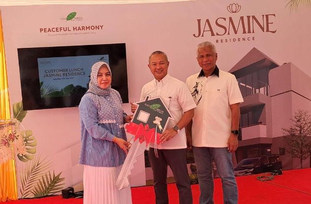 Laris Manis! Bukit Baruga Serah Terima Kunci 31 Unit Rumah Klaster Jasmine Residence