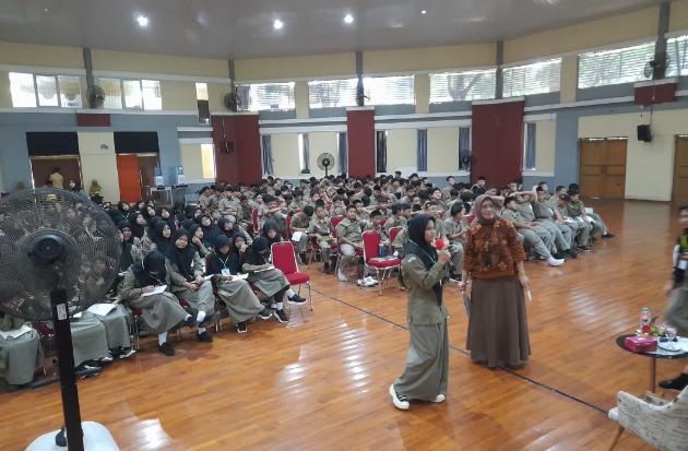 MPLS SMP Islam Athirah Hadirkan BNN, Edukasi Pelajar Bahaya Narkoba