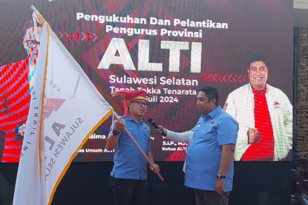 Bima Arya Lantik Chaidir Syam sebagai Ketua ALTI Sulsel