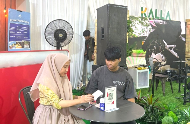 Booth Kalla Land & Property Hadir di F8 Makassar, Tawarkan Promo Spesial