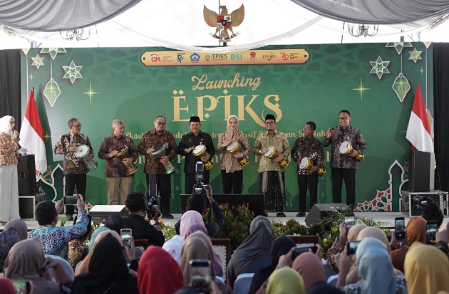 OJK dan Pemerintah Bangun Ekosistem Keuangan Syariah di Pondok Pesantren