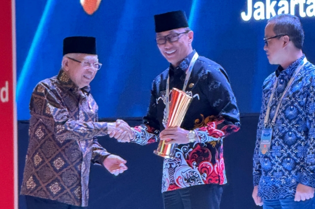 Sulsel Raih Dua Penghargaan Naker Award Tahun 2024