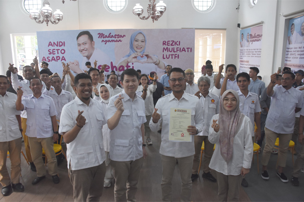 Dikawal Ribuan Pendukung, Seto-Rezki Daftar di KPU Makassar 28 Agustus