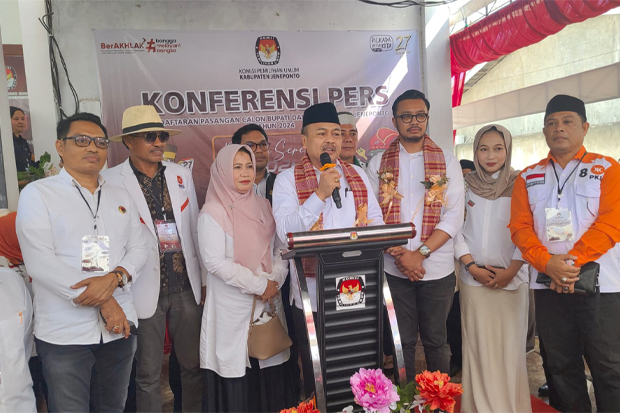 Ribuan Pendukung Kita Bersama Kawal MSP-NAQ Mendaftar di KPU Jeneponto