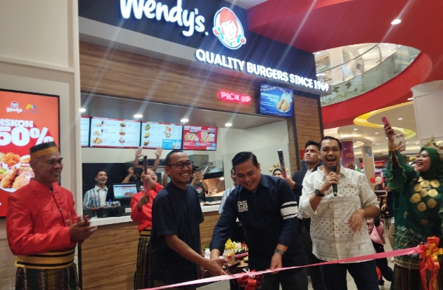 Wajah Baru Wendy's TSM Makassar: Lebih Fresh & Instagramable, Hadirkan Promo Spesial