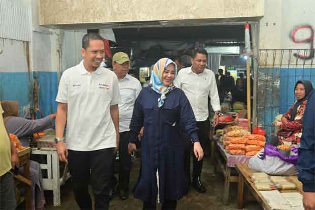 Fatmawati Serap Aspirasi Pedagang Pasar Ikan Sinjai, Siap Perjuangkan Sulsel Maju