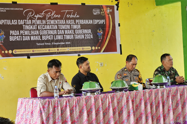 Ketua KPU Lutim Pantau Rapat Pleno Terbuka DPSHP di Tomoni Timur