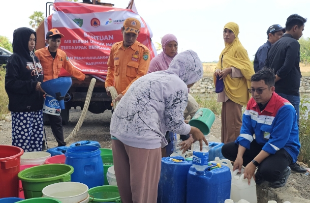 Pertamina Salurkan 150 Ribu Liter Air Bersih untuk Warga Terdampak Kekeringan di Maros