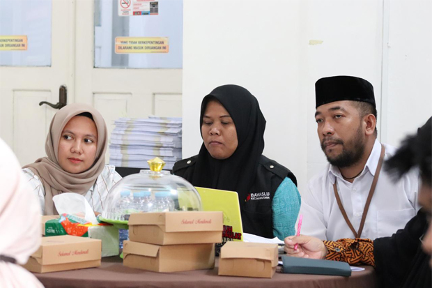 Bawaslu Lutim Sampaikan Catatan Penting Hasil Pengawasan dalam Rapat Pleno DPT