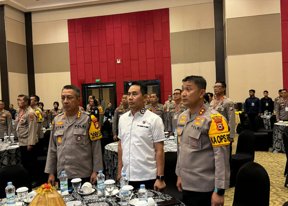 Kapolres Luwu Timur Hadiri Sosialisasi Penggunaan Medsos Persiapan Pilkada Serentak 2024