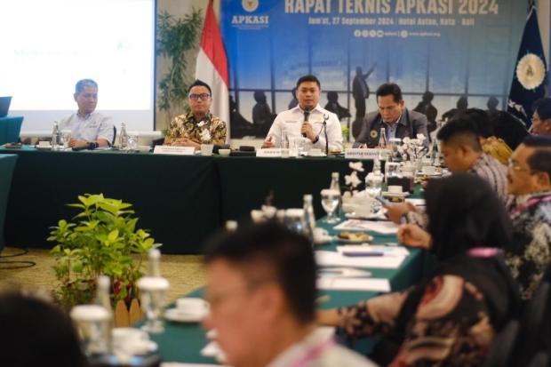 Bupati Adnan Pimpin Rapat Teknis APKASI Bahas Program Kerja 2025