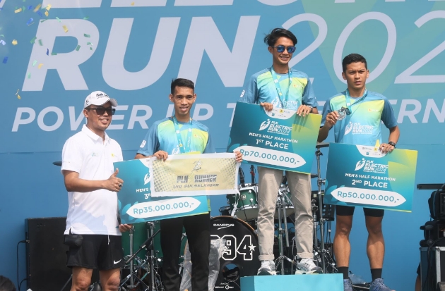 Membanggakan! Atlet Lari Asal Sulsel Raih Podium dalam PLN Electric Run 2024