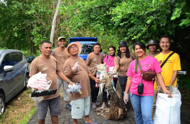 World Clean Up Day: PLN & Mitra Gelar Aksi Bersih-bersih di Habitat Yaki