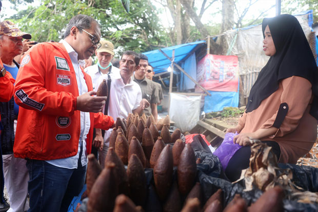 Kampanye di Bone, Danny Pomanto Langsung Sasar Lima Kecamatan