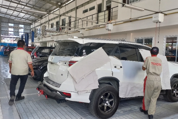 Outlet Body & Paint Kalla Toyota Alauddin Layani 700 Mobil Perbulan