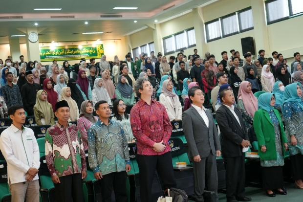 Fakultas Sastra Umi Gelar Seminar Internasional Bahas Komunikasi Digital