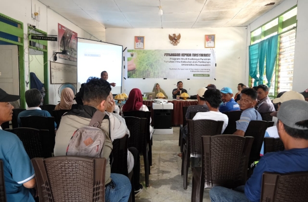 FIKP Unhas Berikan Tips Budidaya Rumput Laut kepada Petani Bulukumba