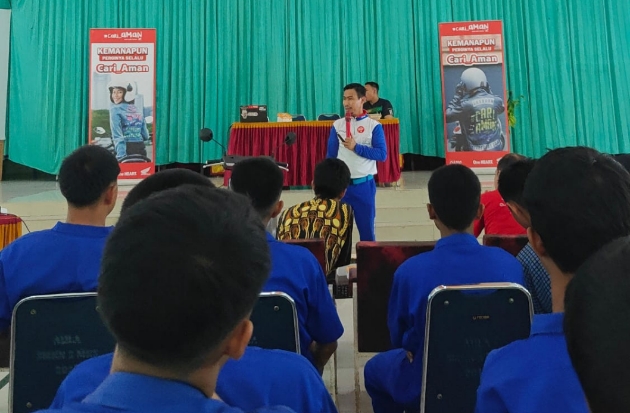 Astra Motor Sulsel Ajak Siswa 'Tularkan' Edukasi Safety Riding ke Orang Terdekat