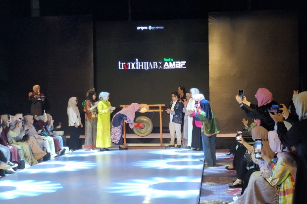 Trend Hijab x Road to AMBF Dorong UMKM Fesyen Sulsel Go Global