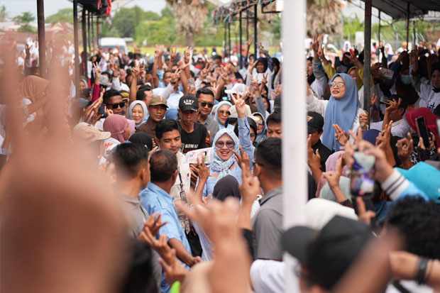 Puluhan Ribu Warga Tumpah di Bontonompo Dukung Hati Damai