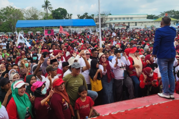 30 Ribu Massa Pendukung Sarif-Qalby Padati Kampanye Dialogis di Bangkala