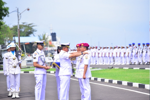 Sertijab, Komandan Lantamal VI Makassar Resmi Berganti