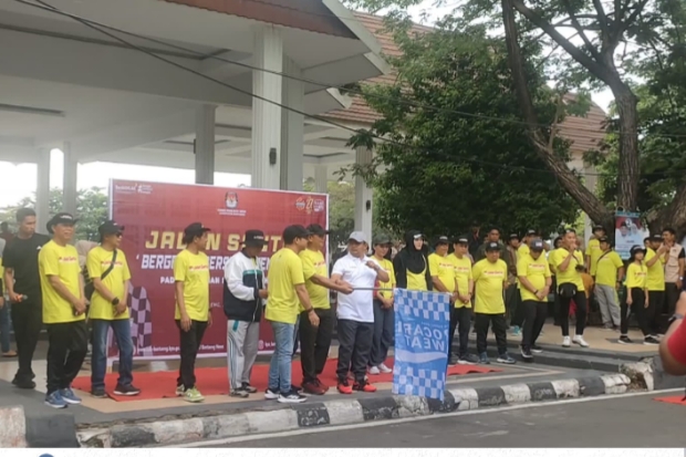 Gerak Jalan Santai KPU Bantaeng Ajak Warga Bergerak ke TPS 27 November