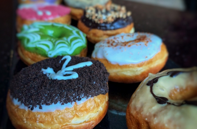 Sambut Akhir Tahun, Aston Makassar Hadirkan Promo Donat & Hampers