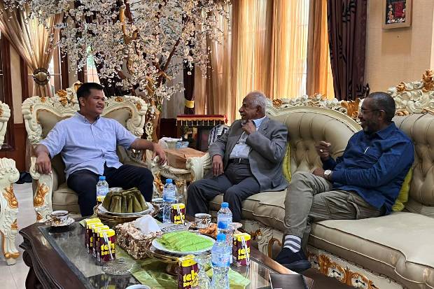 Calon Bupati Pemenang Uji Nurdin Dampingi Duta Besar Sudan saat Berkunjung di Bantaeng