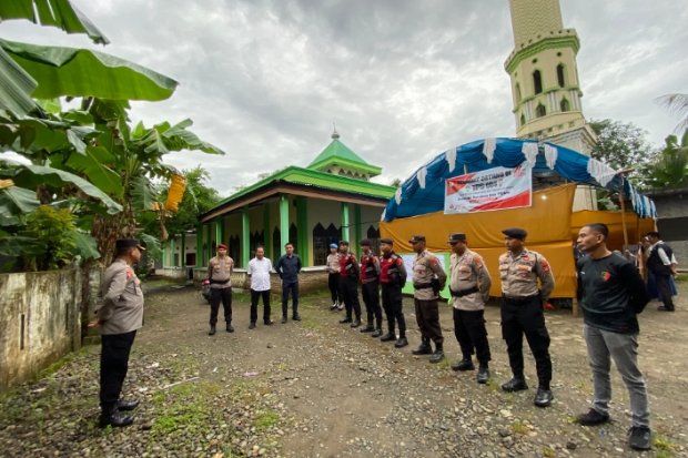 Puluhan Aparat Polisi Dikerahkan Kawal PSU di Simbang Maros