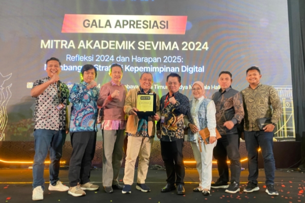 ITB Nobel Indonesia Raih Penghargaan Most Innovative Digital University