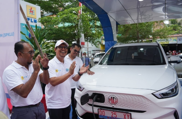 PLN Resmikan SPKLU dan Gelar Konvoi Kendaraan Listrik di Bulukumba