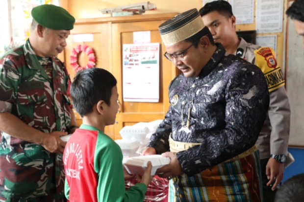 Penjabat Bupati Bantaeng Resmikan Gedung Perpustakaan dan Arsip