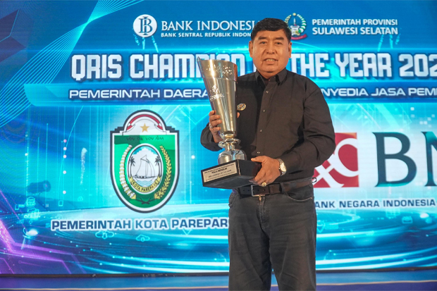 Terbaik Transaksi Digital, Pemkot Parepare Sabet Piala Bergilir Bank Indonesia