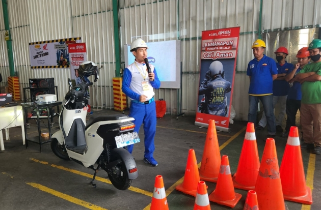 Asmo Sulsel Gencarkan Edukasi Keselamatan Berkendara: dari Pelajar Hingga Pekerja