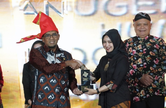 PLN UID Sulselrabar Raih Dua Penghargaan Kategori Media Relations 2024