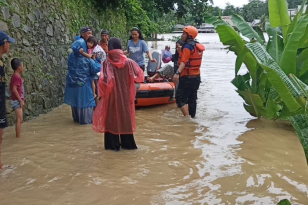 12 Kecamatan Terendam Banjir, Maros Berstatus Darurat Bencana