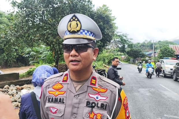 Antisipasi Longsor Susulan, Kasatlantas Maros Minta Alat Berat Disiapkan di Camba