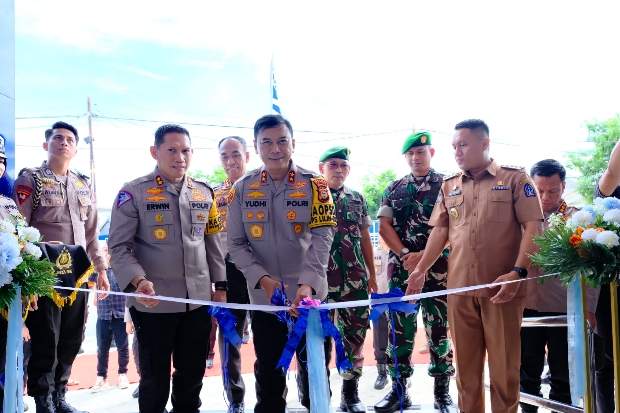 Kapolda Sulsel Resmikan Gedung BPKB Prototype Polres Bone