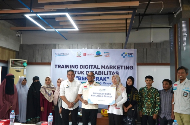 YBM PLN UID Sulselrabar Gelar Pelatihan Digital Marketing untuk Penyandang Disabilitas