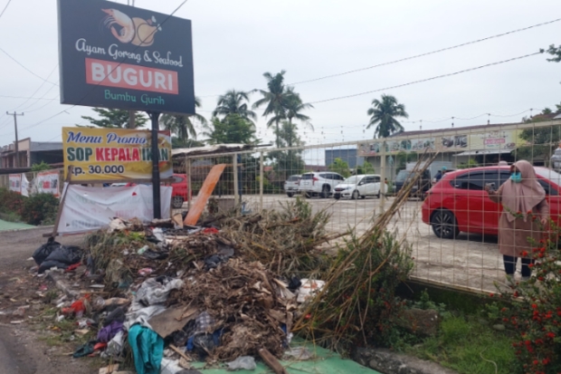 Sampah Menumpuk, Ketua DPRD Maros Minta SPPG Kelola Sampah dengan Baik