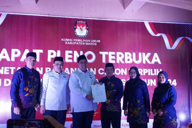 KPU Maros Tetapkan Chaidir Syam-Muetazim Mansyur Bupati-Wakil Bupati Terpilih