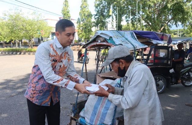 Kantor Imigrasi Polman Rayakan Hari Bakti Imigrasi ke-75 dengan Kegiatan Sosial