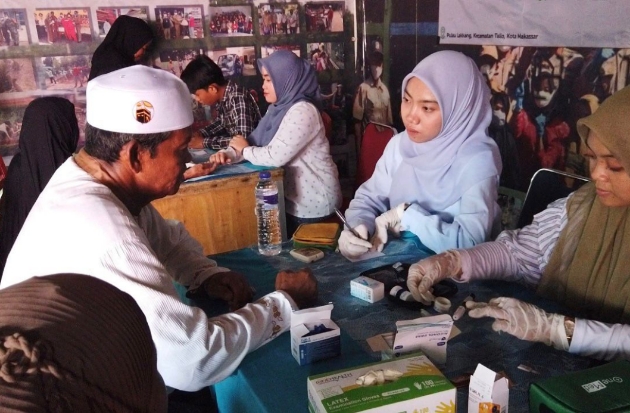 Peduli Lansia, LAZ Hadji Kalla Gelar Pemeriksaan Kesehatan Gratis di Pulau Lakkang