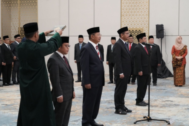 Guru Besar UIN Alauddin Prof Kamaruddin Amin Dilantik Jadi Sekjend Kemenag RI