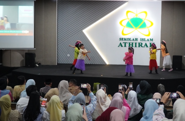 Semangat Kebersamaan pada Open House Sekolah Islam Athirah Wilayah Kajaolalido