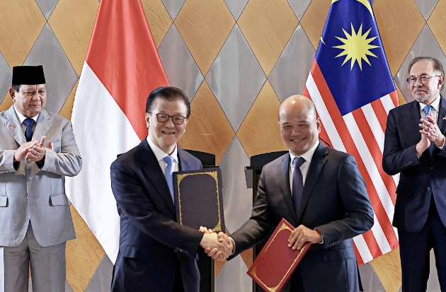 Disaksikan PM Malaysia & Presiden RI, Axiata & Sinar Mas Teken 2 Nota Kesepahaman Strategis